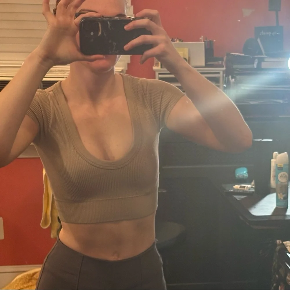 Garage Beige Ribbed Crop Top - Picture 8 of 10